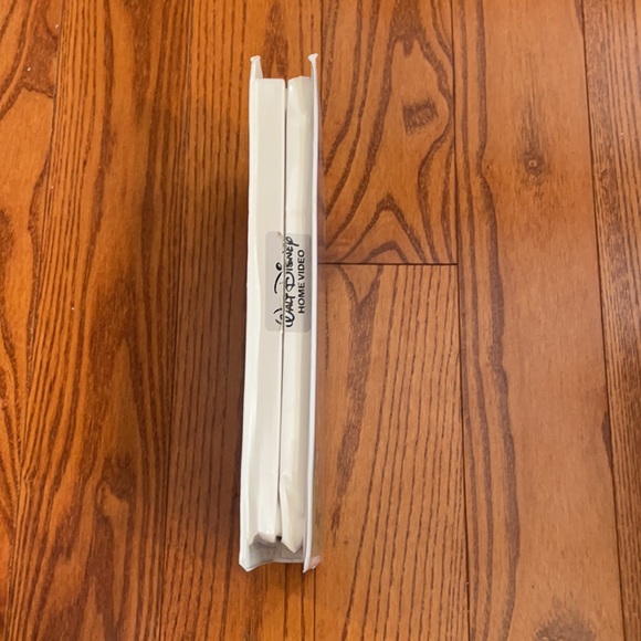 Walt Disney Masterpiece Pocahontas original VHS - Picture 4 of 4